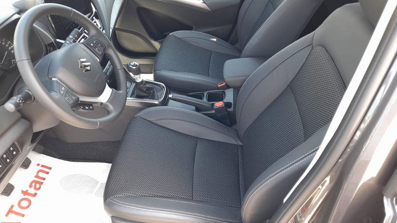 Suzuki S-Cross nuova a L'Aquila (13)