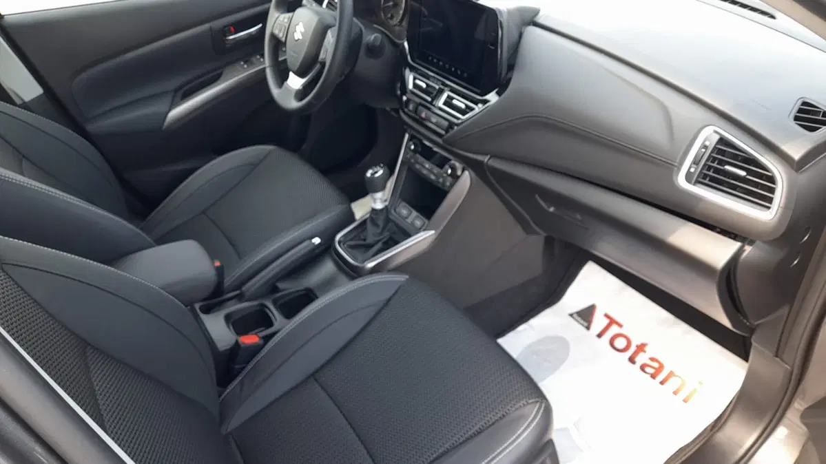 Suzuki S-Cross nuova a L'Aquila (16)