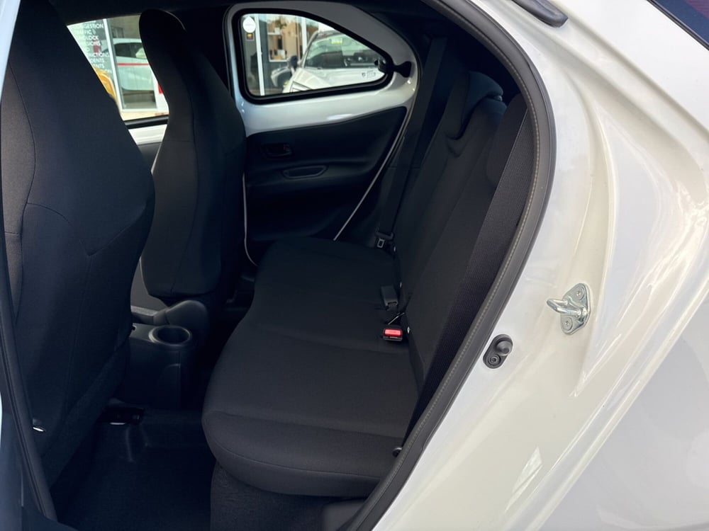 Toyota Aygo X nuova a Reggio Calabria (10)