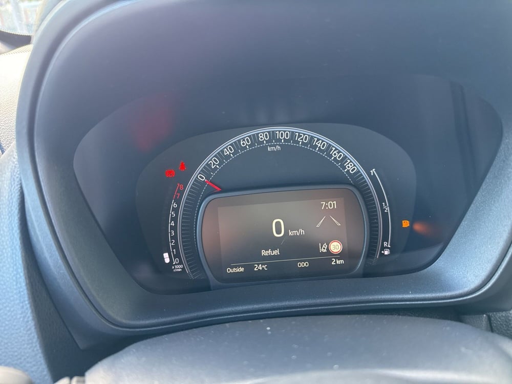Toyota Aygo X nuova a Reggio Calabria (14)