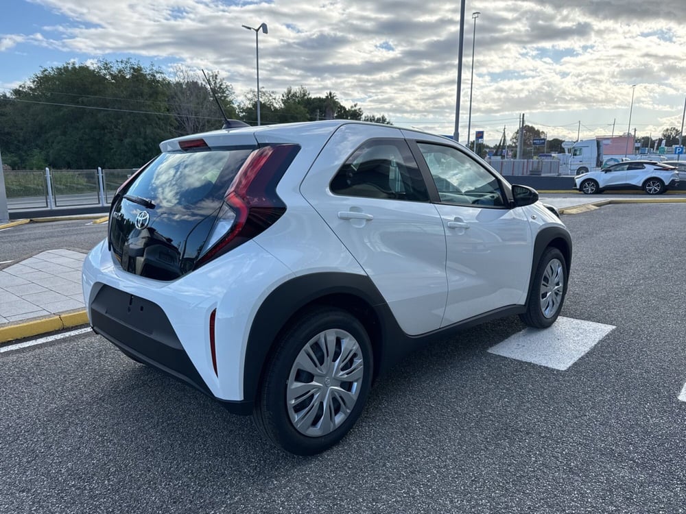 Toyota Aygo X nuova a Reggio Calabria (5)