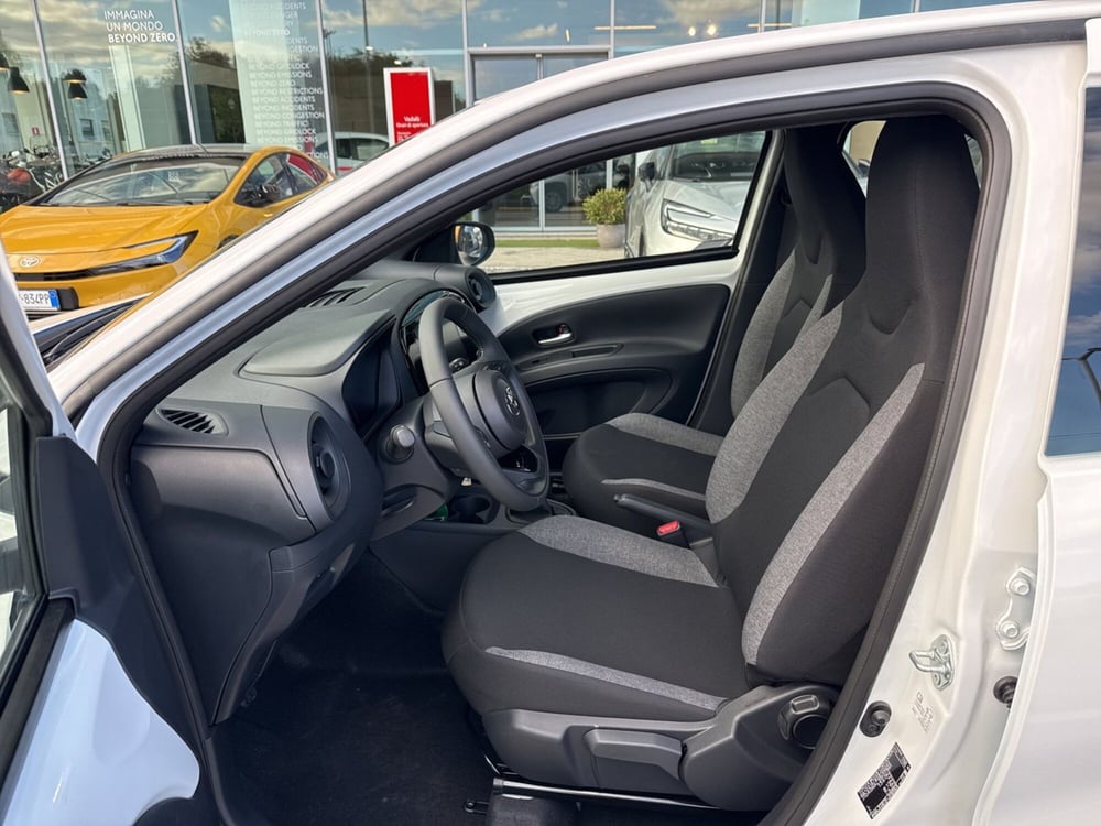 Toyota Aygo X nuova a Reggio Calabria (9)