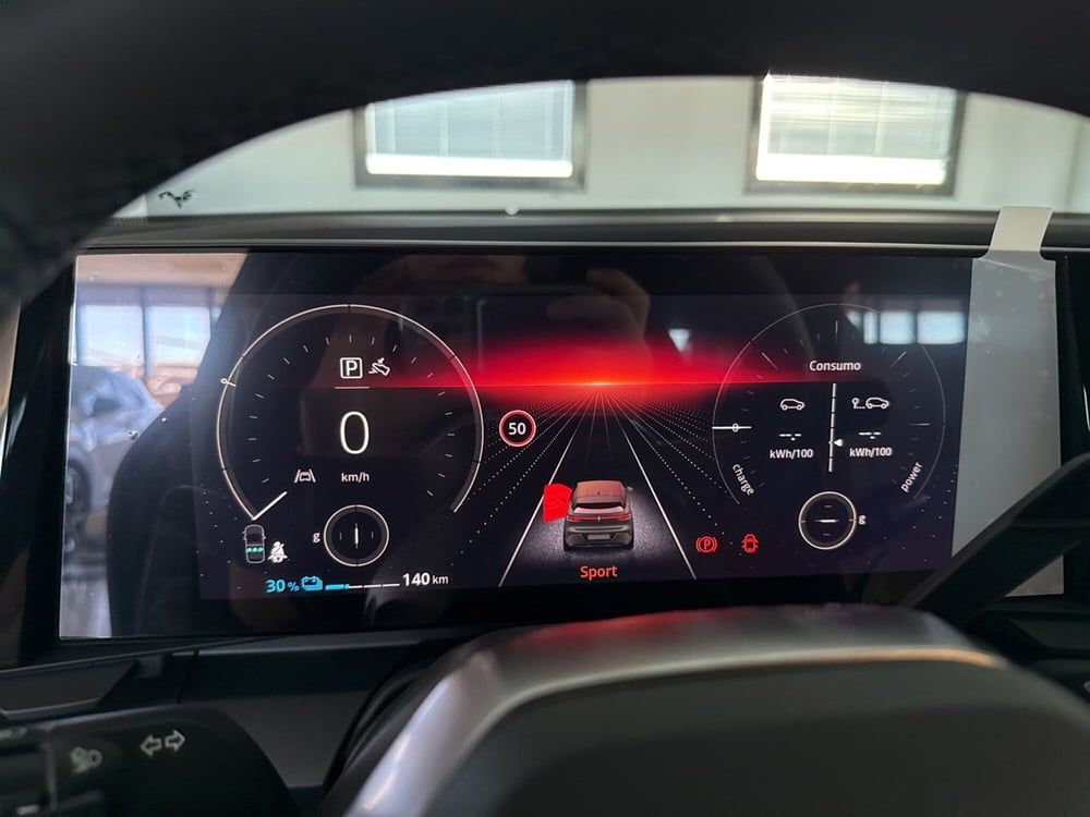 Renault Megane E-Tech Electric nuova a Vicenza (16)