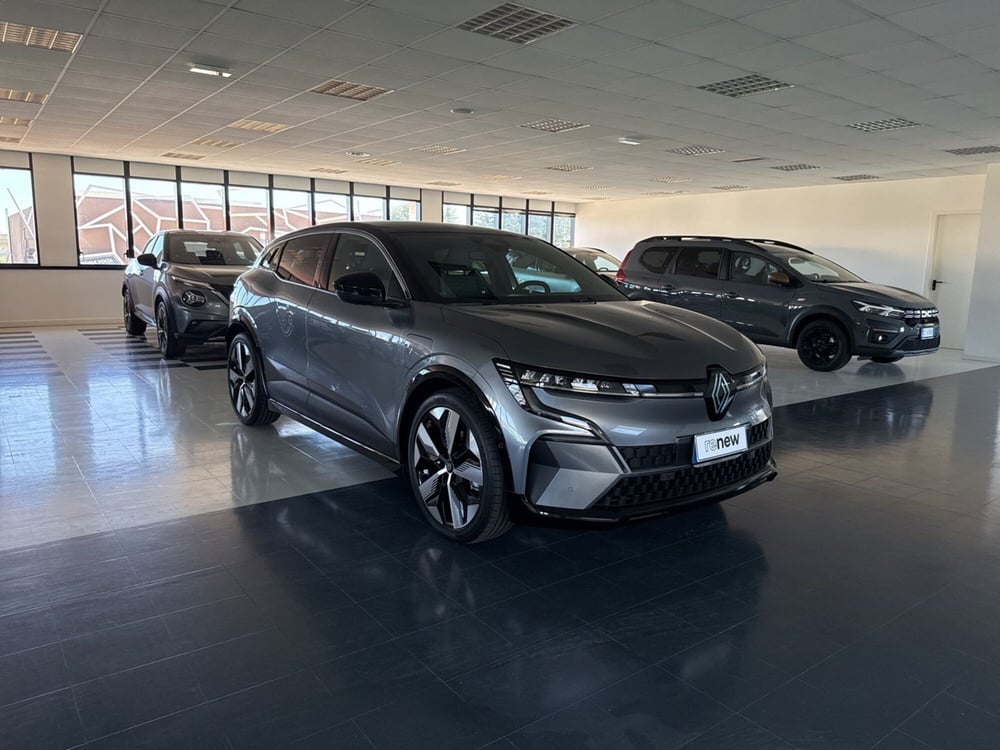 Renault Megane E-Tech Electric nuova a Vicenza (3)