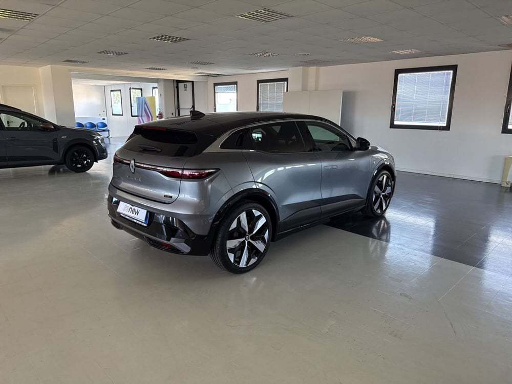 Renault Megane E-Tech Electric nuova a Vicenza (5)
