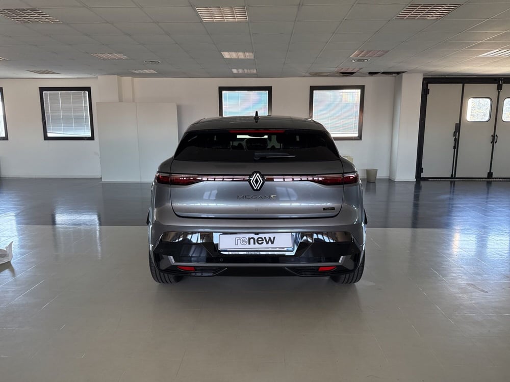 Renault Megane E-Tech Electric nuova a Vicenza (6)