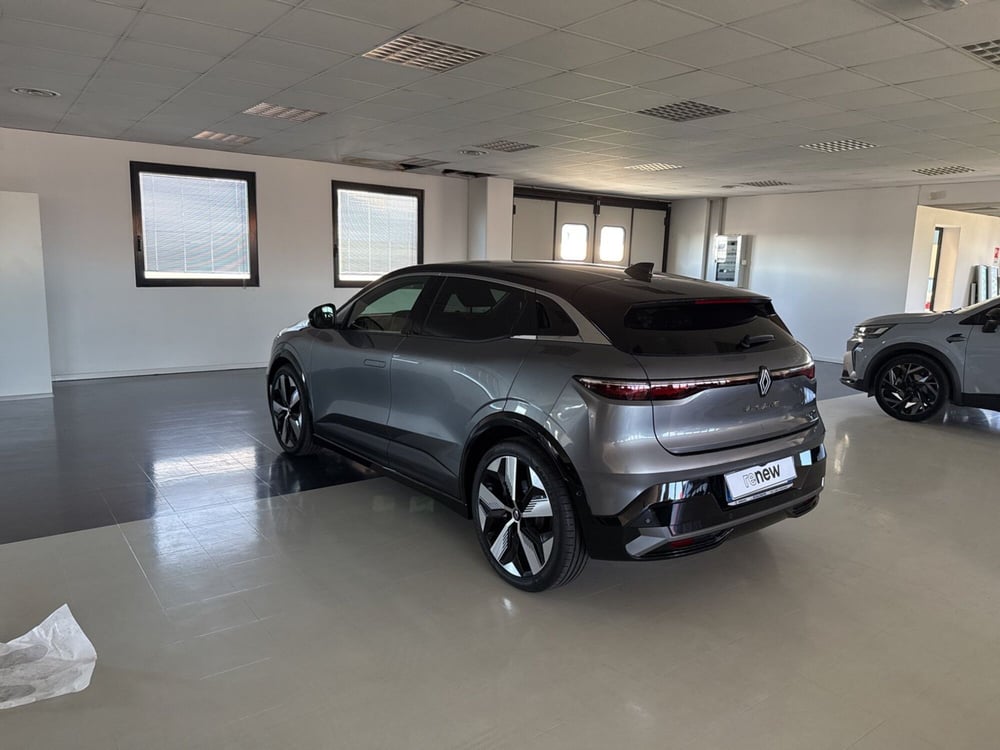 Renault Megane E-Tech Electric nuova a Vicenza (7)