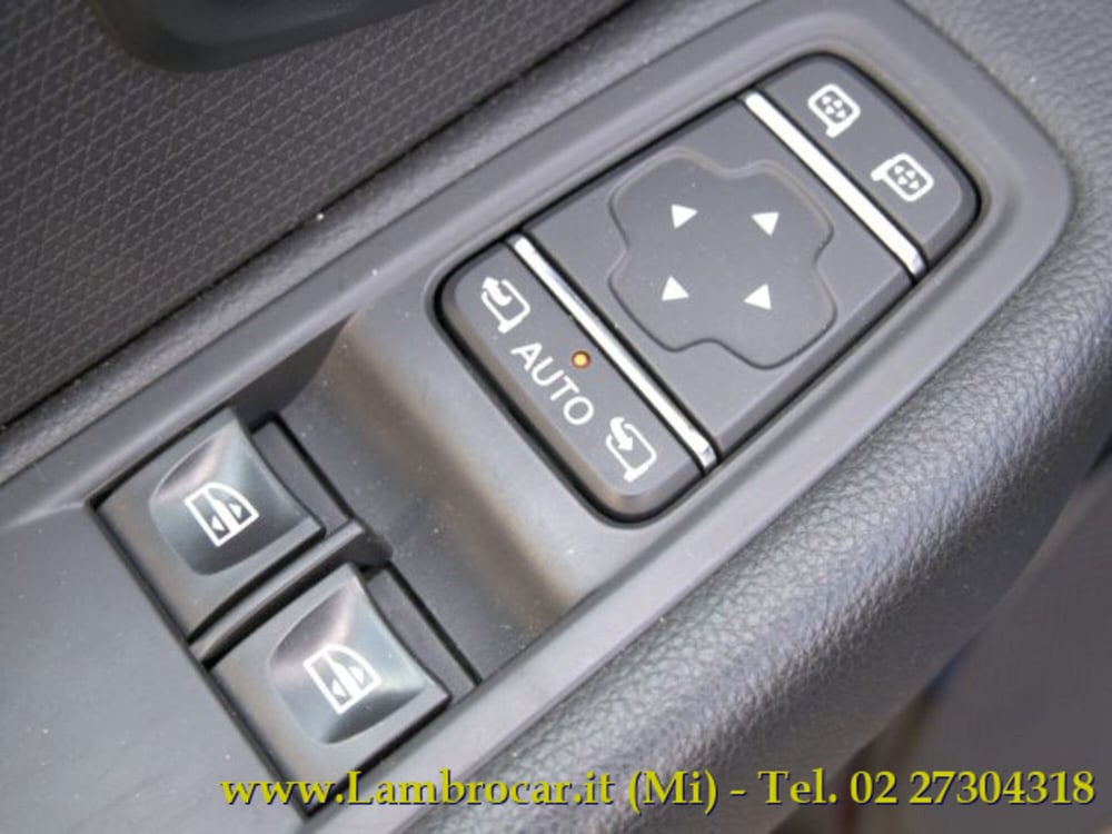 Renault Clio usata a Milano (10)