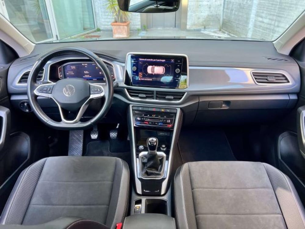 Volkswagen T-Roc usata a Savona (10)
