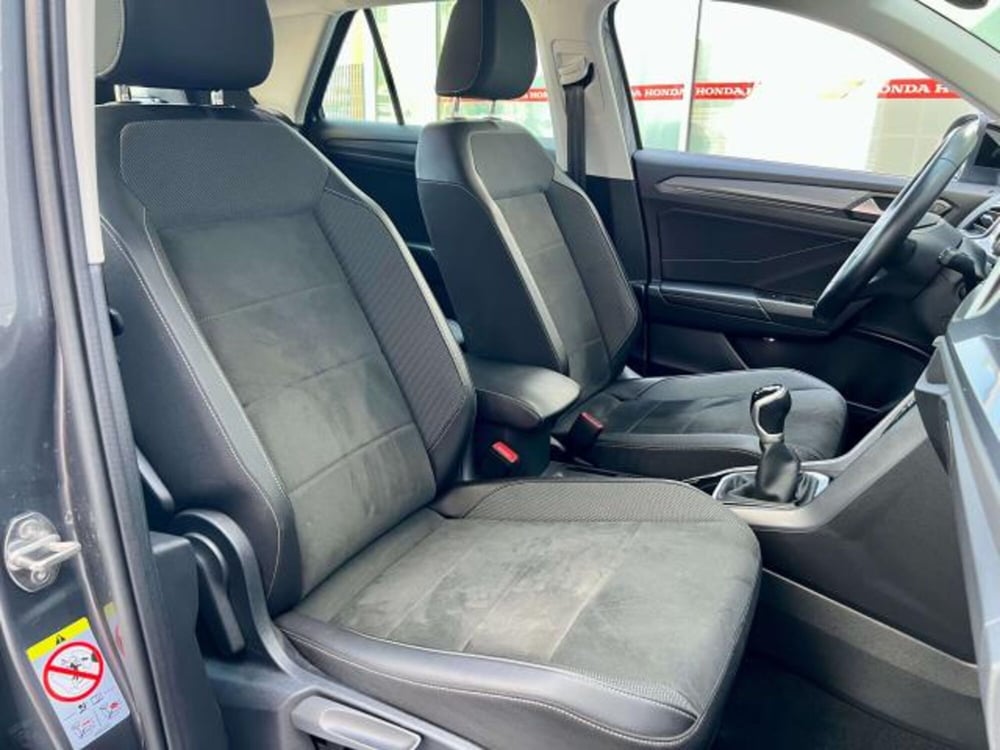 Volkswagen T-Roc usata a Savona (12)