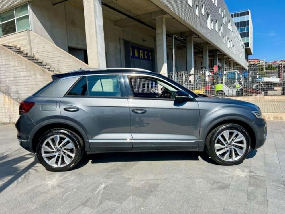 Volkswagen T-Roc usata a Savona (6)