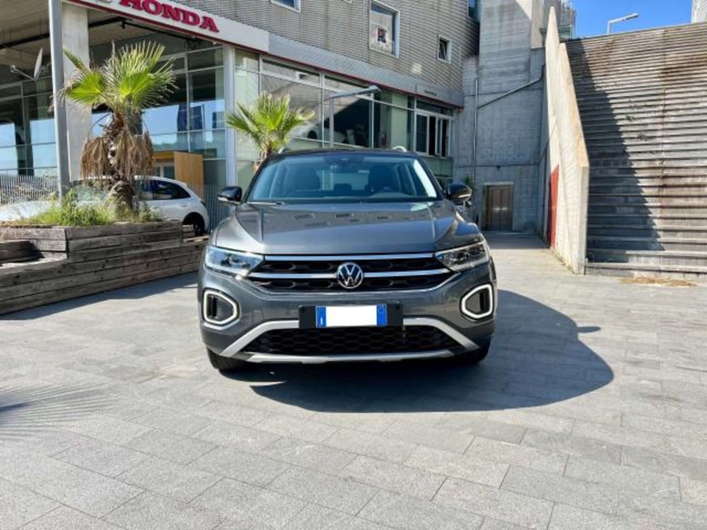 Volkswagen T-Roc usata a Savona (8)