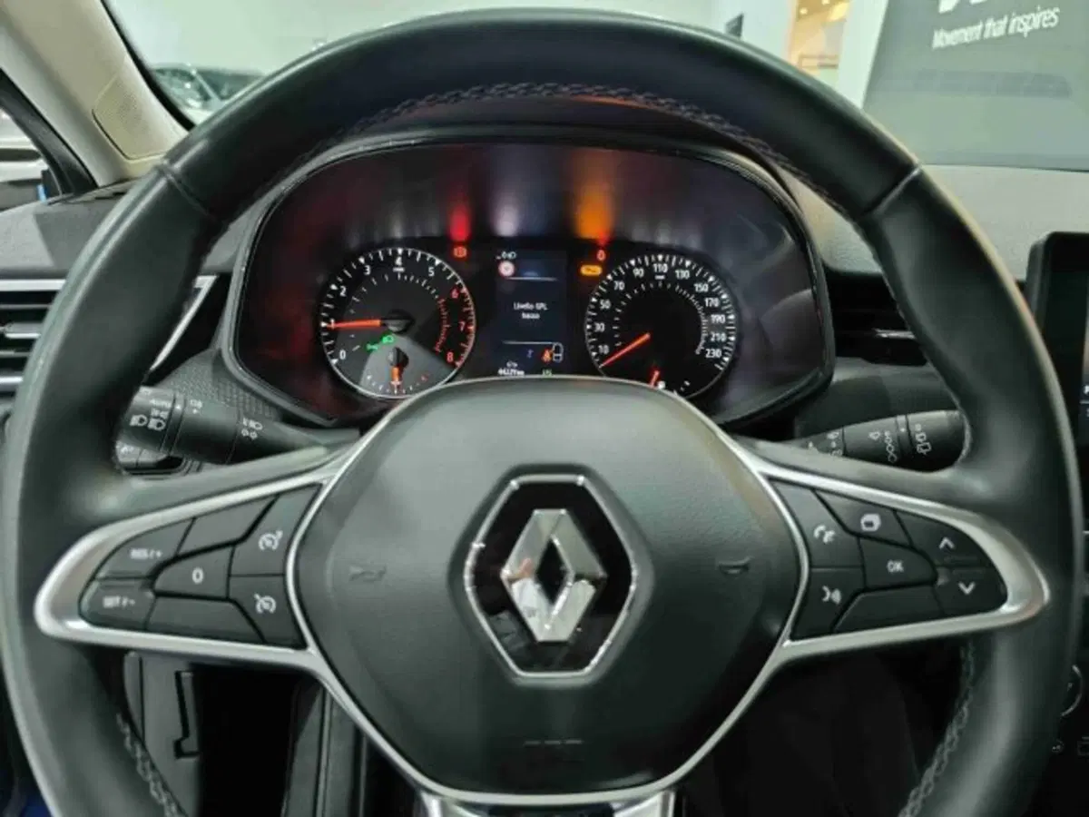 Renault Clio usata a Catania (17)