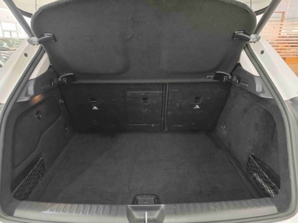 Mercedes-Benz GLA SUV usata a Catania (12)