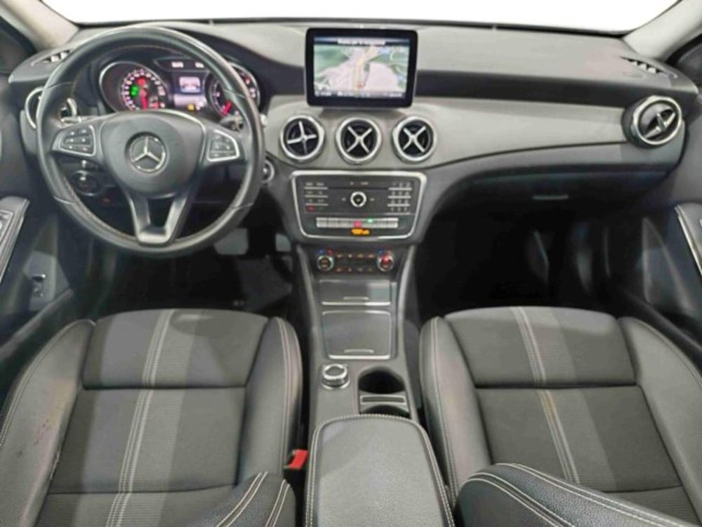 Mercedes-Benz GLA SUV usata a Catania (7)