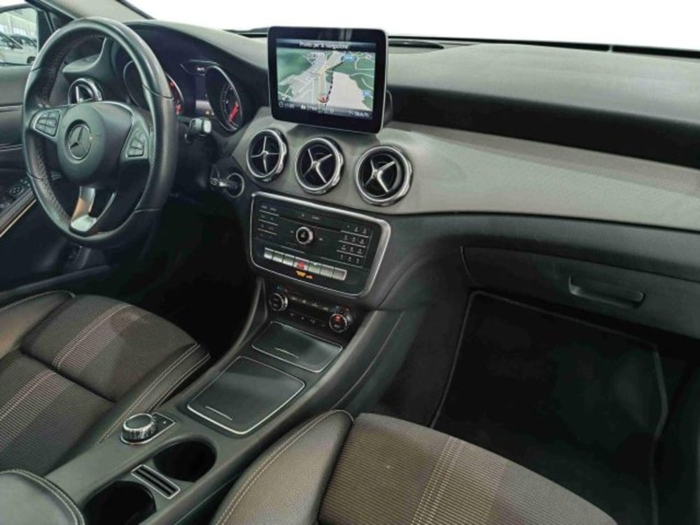 Mercedes-Benz GLA SUV usata a Catania (9)