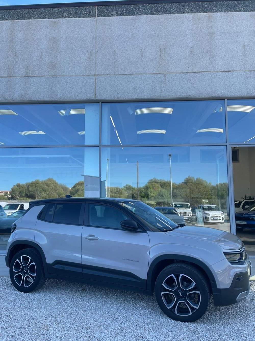 Jeep Avenger usata a Sassari (3)