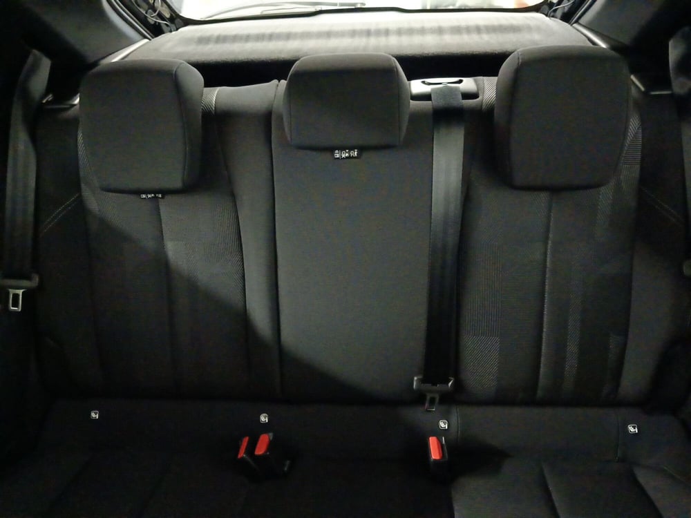 Lancia Ypsilon usata a Macerata (13)