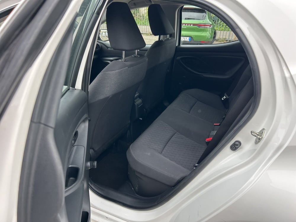 Toyota Yaris usata a Milano (12)