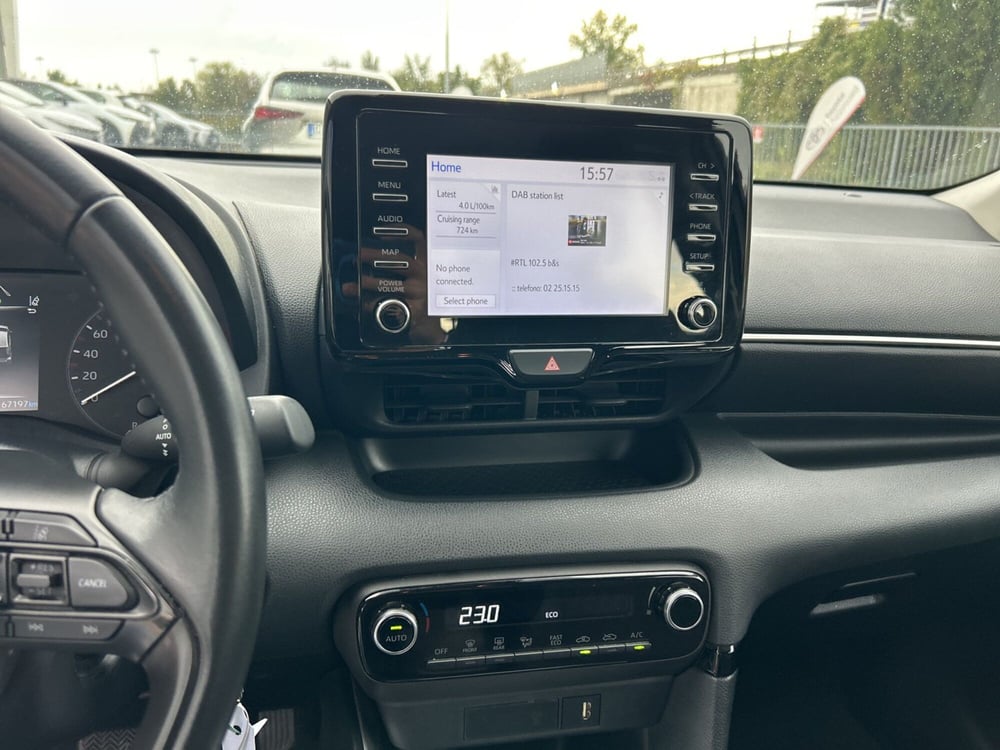 Toyota Yaris usata a Milano (16)