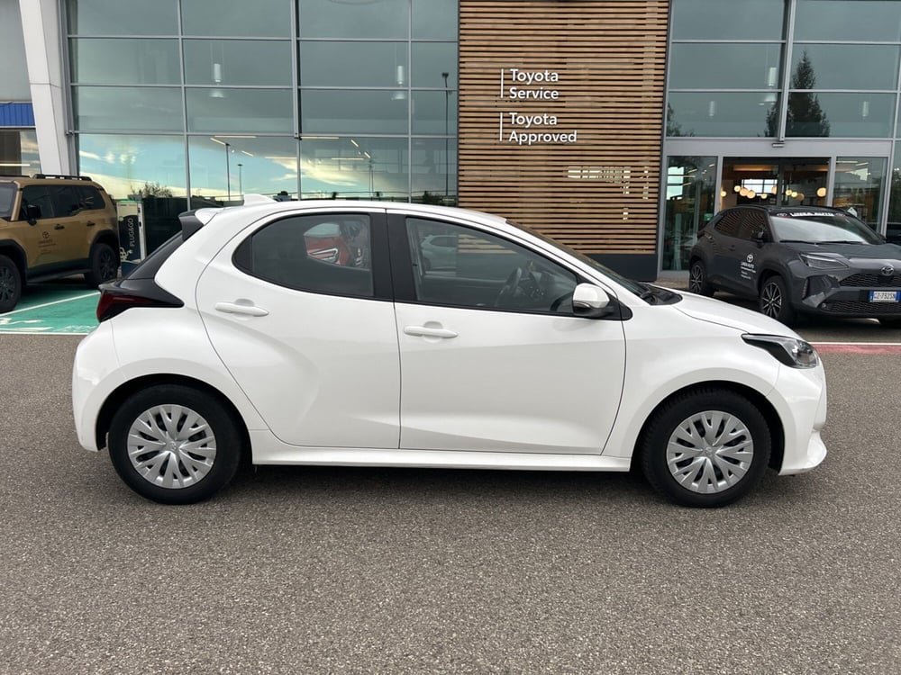 Toyota Yaris usata a Milano (9)