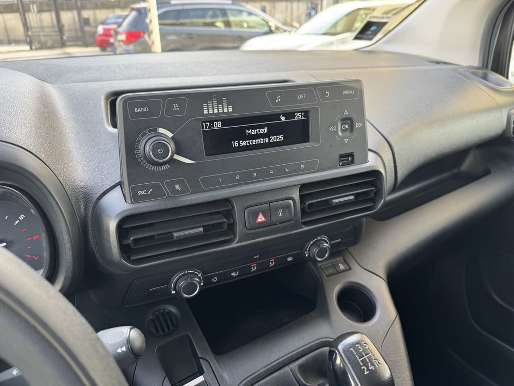 Toyota Proace City usata a Como (11)