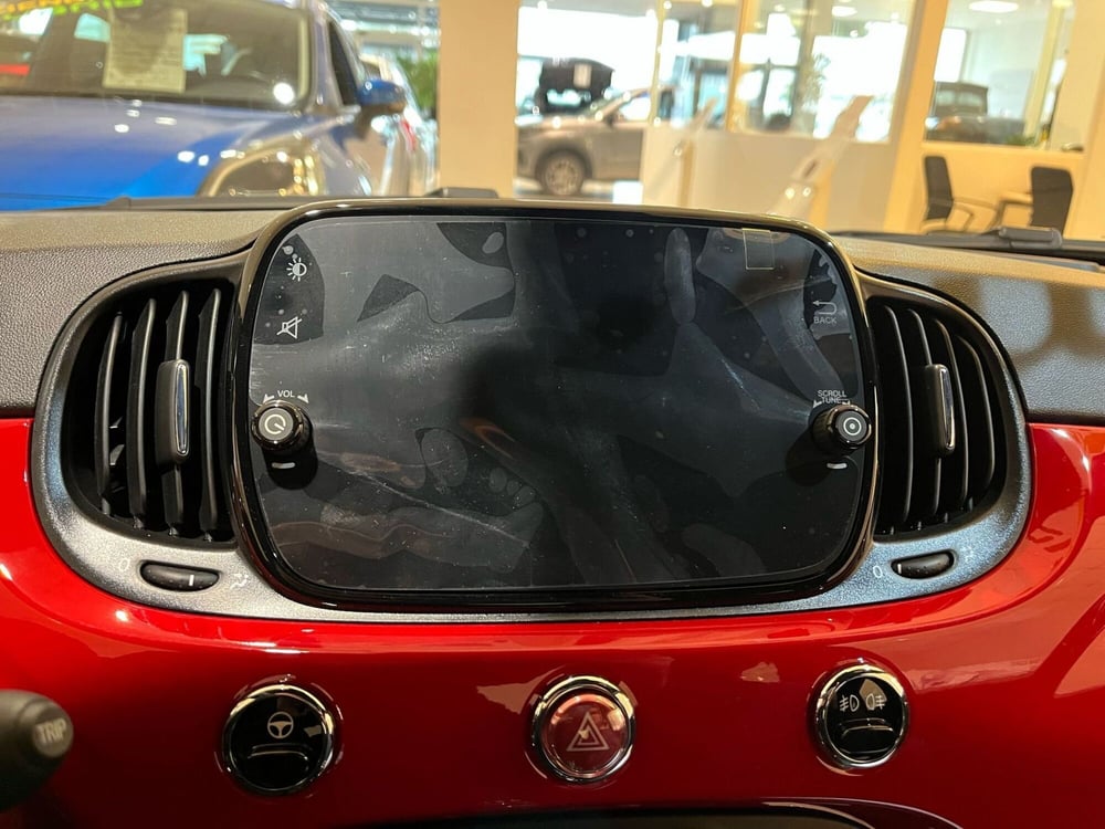 Fiat 500 nuova a Milano (15)
