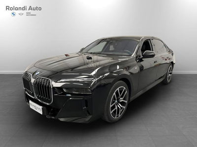 BMW Serie 7 740d mhev xdrive MSport auto del 2024 usata a Alessandria