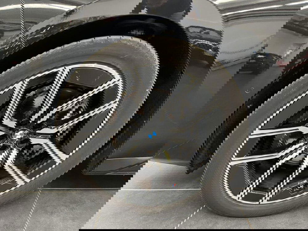 BMW Serie 7 usata a Alessandria (10)