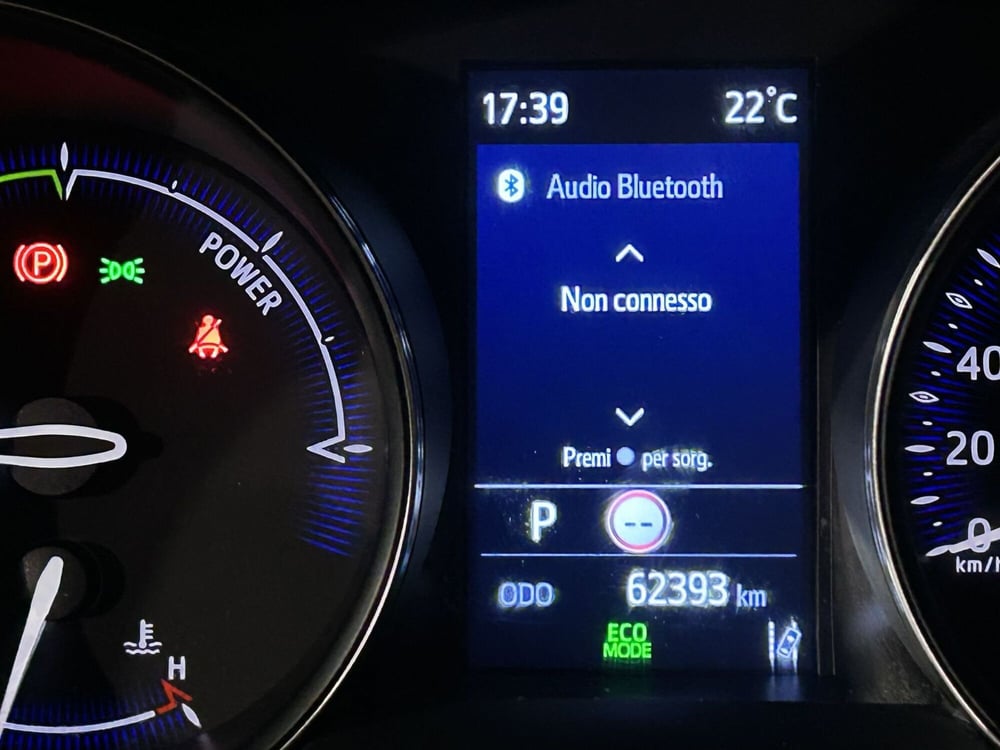 Toyota Toyota C-HR usata a Milano (13)