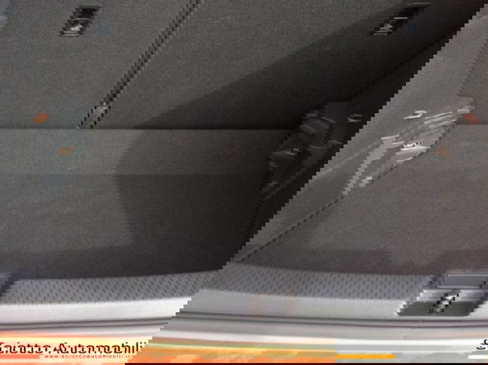 Volkswagen T-Cross usata a Messina (17)