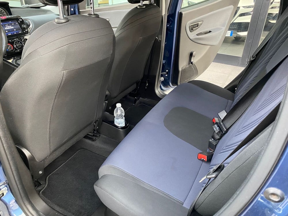 Lancia Ypsilon usata a Reggio Emilia (12)