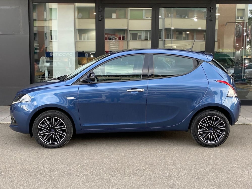 Lancia Ypsilon usata a Reggio Emilia (2)