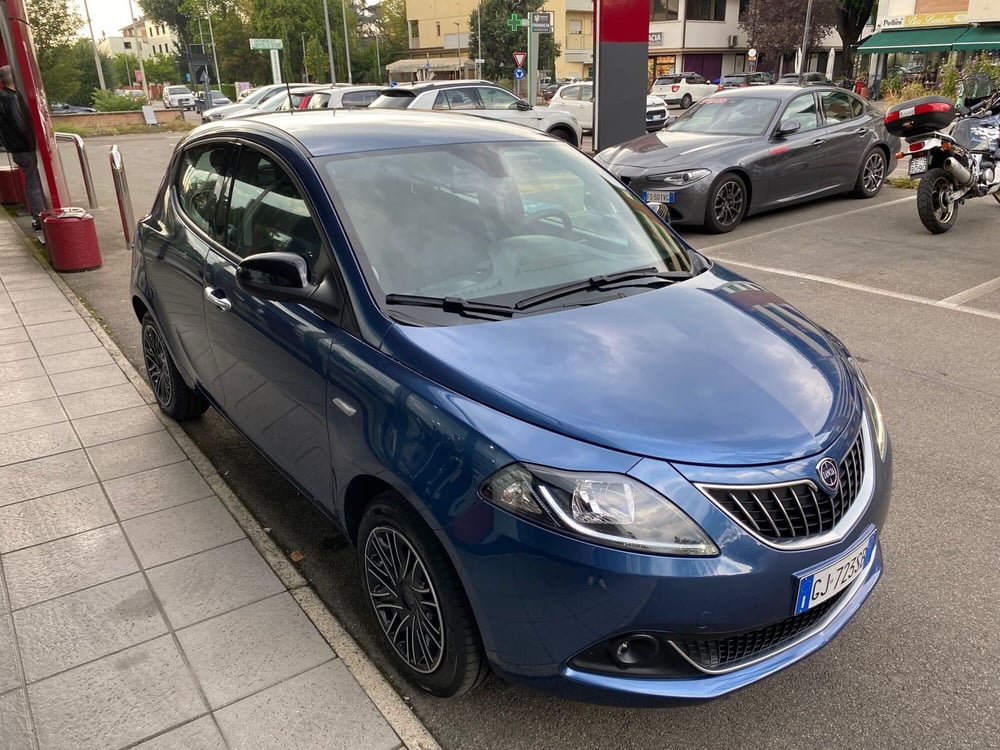 Lancia Ypsilon usata a Reggio Emilia (7)