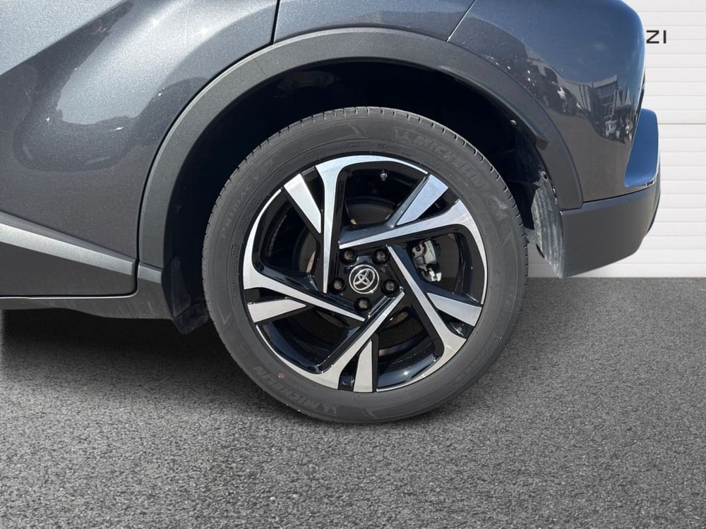 Toyota Toyota C-HR usata a Matera (13)