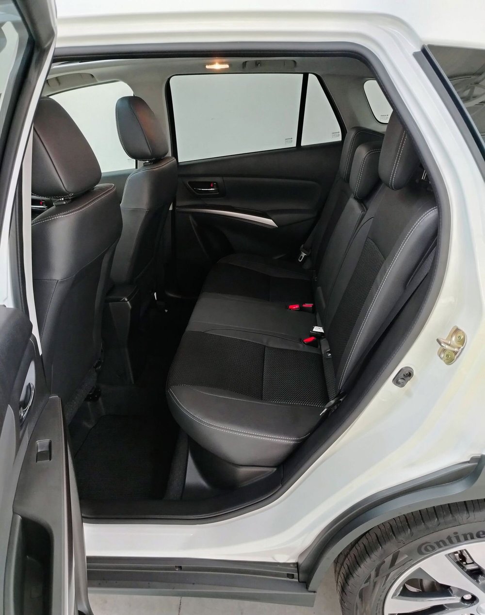 Suzuki S-Cross nuova a Rovigo (7)