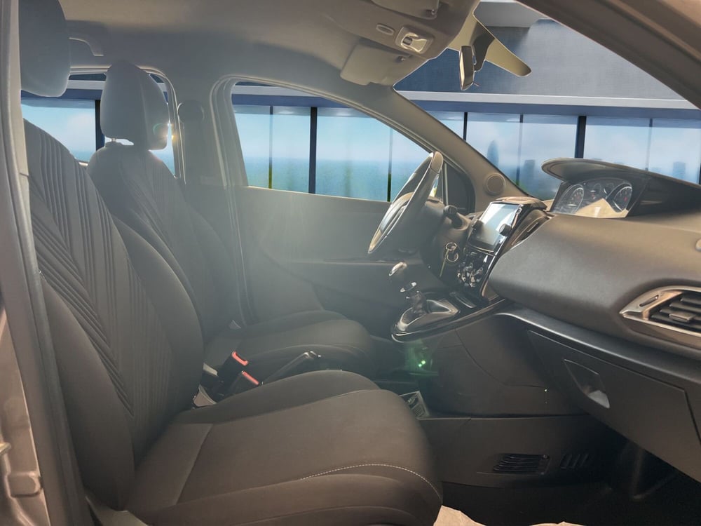 Lancia Ypsilon usata a Cosenza (18)
