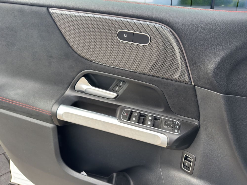 Mercedes-Benz GLB usata a Cosenza (12)