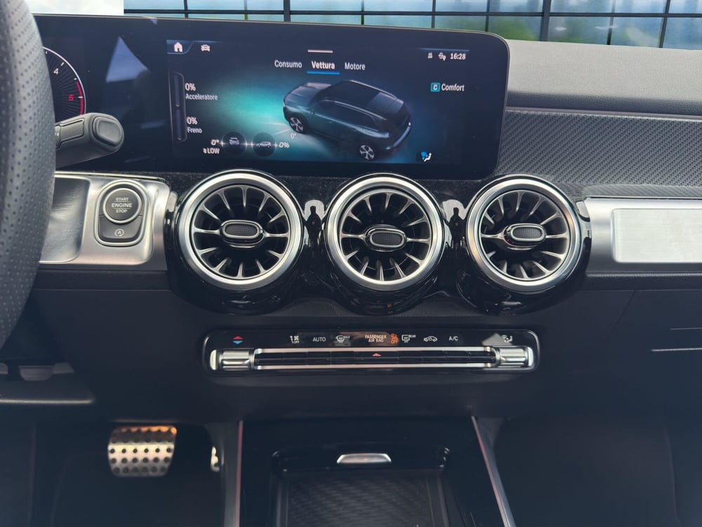 Mercedes-Benz GLB usata a Cosenza (16)
