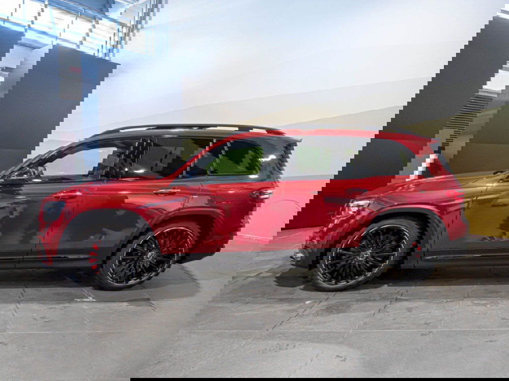Mercedes-Benz GLB nuova a Macerata (5)