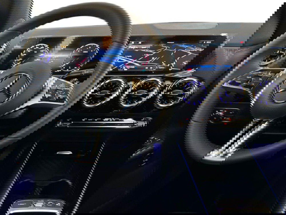 Mercedes-Benz GLA SUV nuova a Rimini (11)