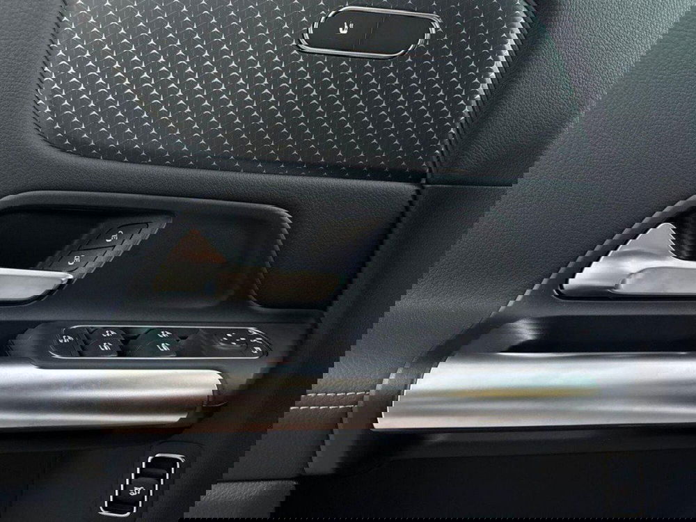 Mercedes-Benz GLA SUV nuova a Rimini (17)