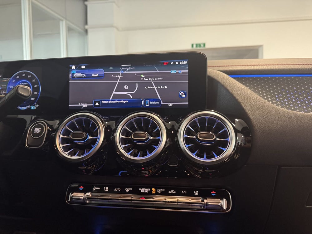 Mercedes-Benz EQA usata a Messina (12)