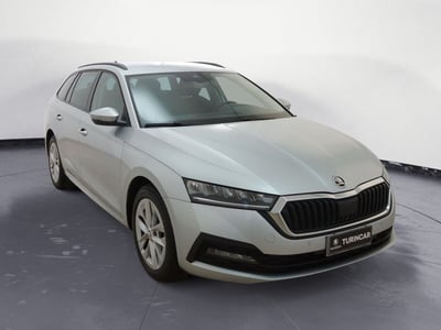 Skoda Octavia Station Wagon 2.0 TDI EVO SCR 150 CV DSG 4x4 Wagon Executive del 2022 usata a Torino