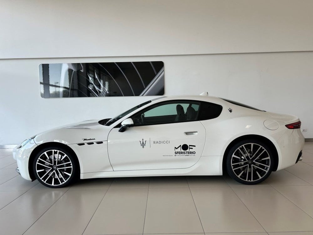 Maserati Granturismo usata a Bari (6)