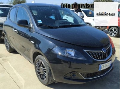 Lancia Ypsilon 1.0 FireFly 5 porte S&amp;S Hybrid Ecochic Gold del 2024 usata a Massarosa