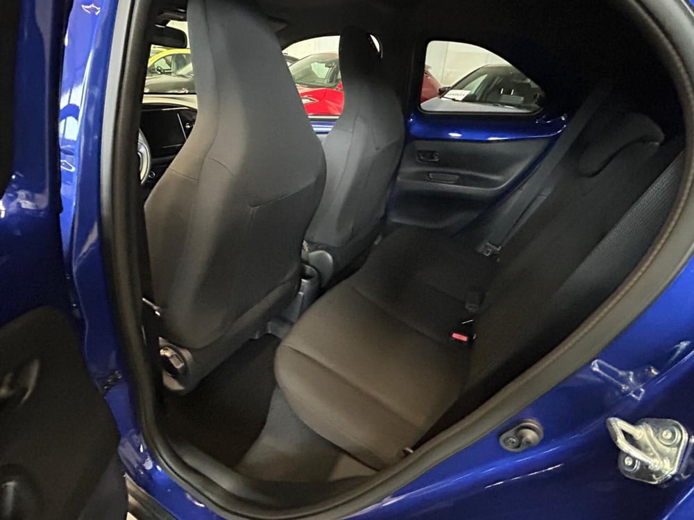 Toyota Aygo X nuova a Bergamo (14)