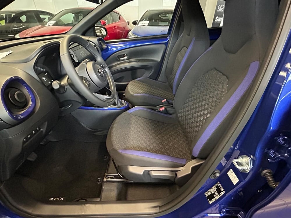 Toyota Aygo X nuova a Bergamo (8)