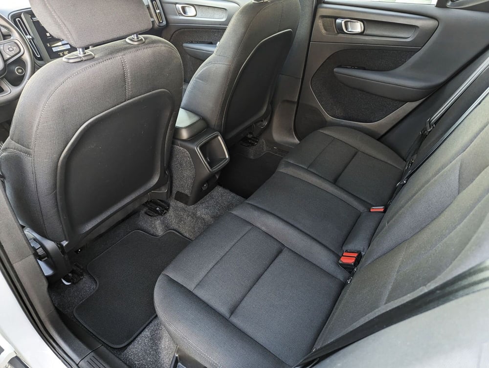 Volvo XC40 usata a Pescara (14)