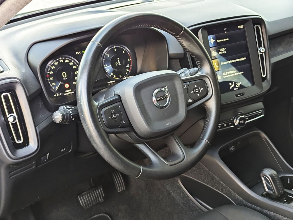 Volvo XC40 usata a Pescara (8)